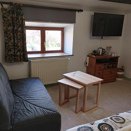 Chez Nathalie Et Raphael Bed & Breakfast Grane Exterior foto